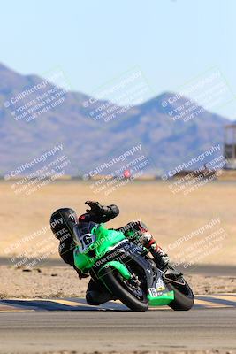 media/Jan-08-2022-SoCal Trackdays (Sat) [[1ec2777125]]/Turn 4 (1145am)/